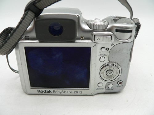 Kodak EasyShare Z612 6.1MP Digital Camera - Silver - Works Great - Picture 4 of 9