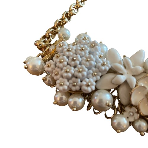 Talbots Statement Collar Necklace White Enamel Flowers Faux Pearls Gold Tone $89 - Picture 5 of 10