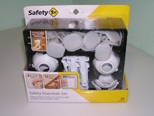Safety Essentials Set Safety 1st Childproof Plug Protectors 46 Piece Set HS267