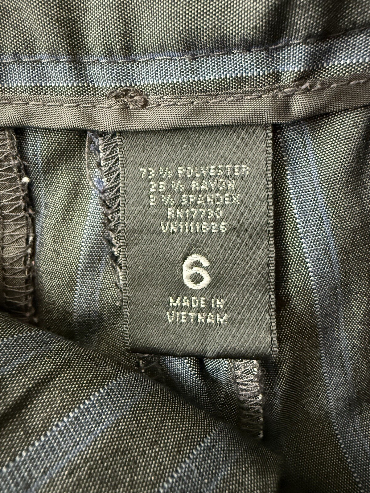 Picture 3 of 4