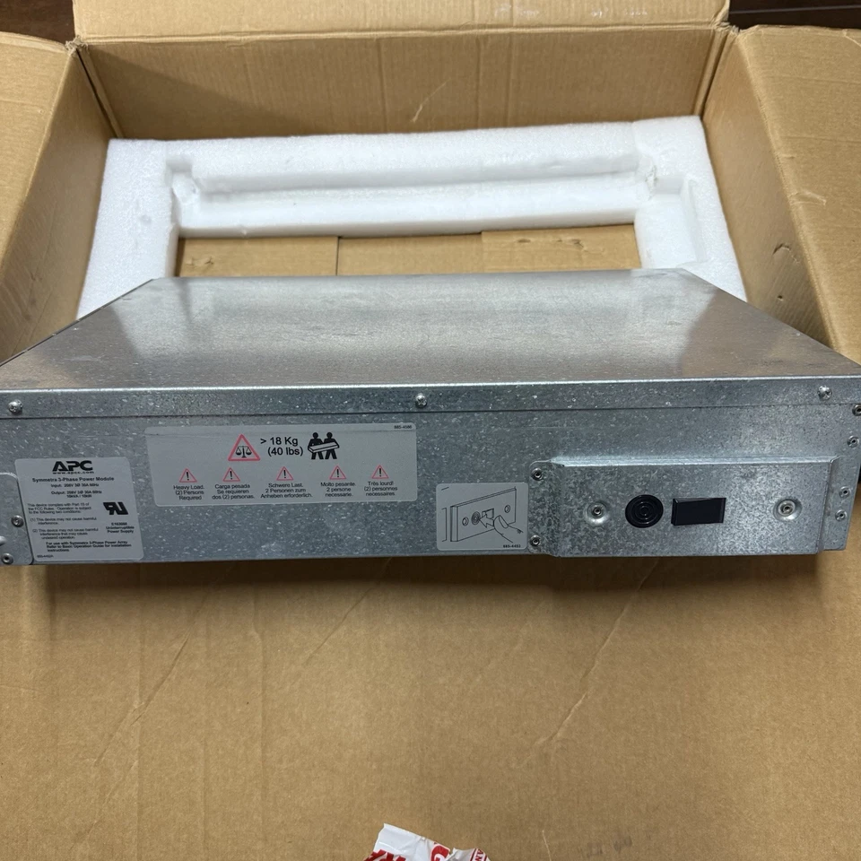 APC SYPM10KF2 Symmetra PX 10kW Power Module, 208V High Efficiency - Image 3 of 4