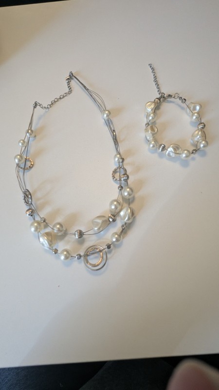"Pearl" and Silver Bead Necklace And Bracelet Set