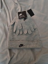 NWT Big Kids Nike Swoosh Beanie and Gloves Set Gray/Black OS
