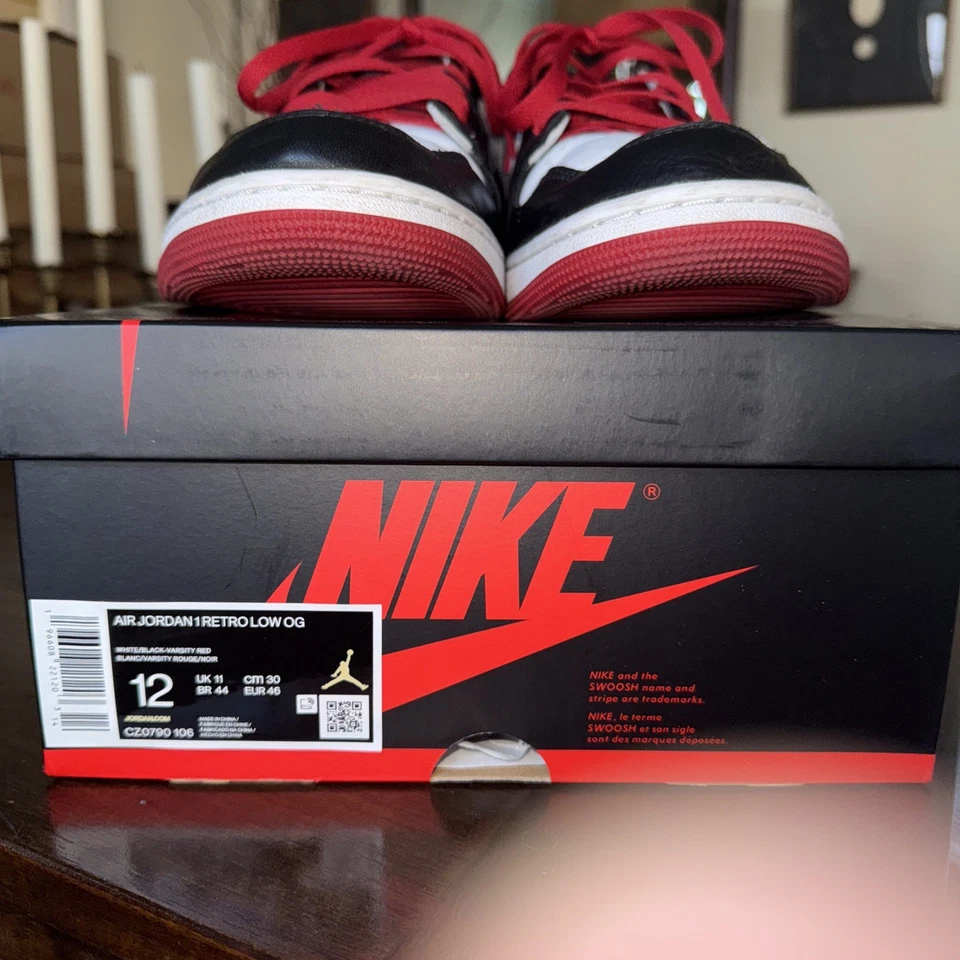 Air Jordan 1 Retro Puntera Baja Negra CZ0790 106, Talla 12 Foto 2 de 4