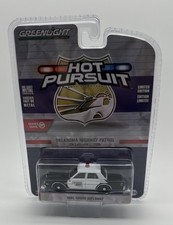 GREENLIGHT HOT PURSUIT 1985 DODGE DIPLOMAT OKLAHOMA HIGHWAY PATROL 1:64