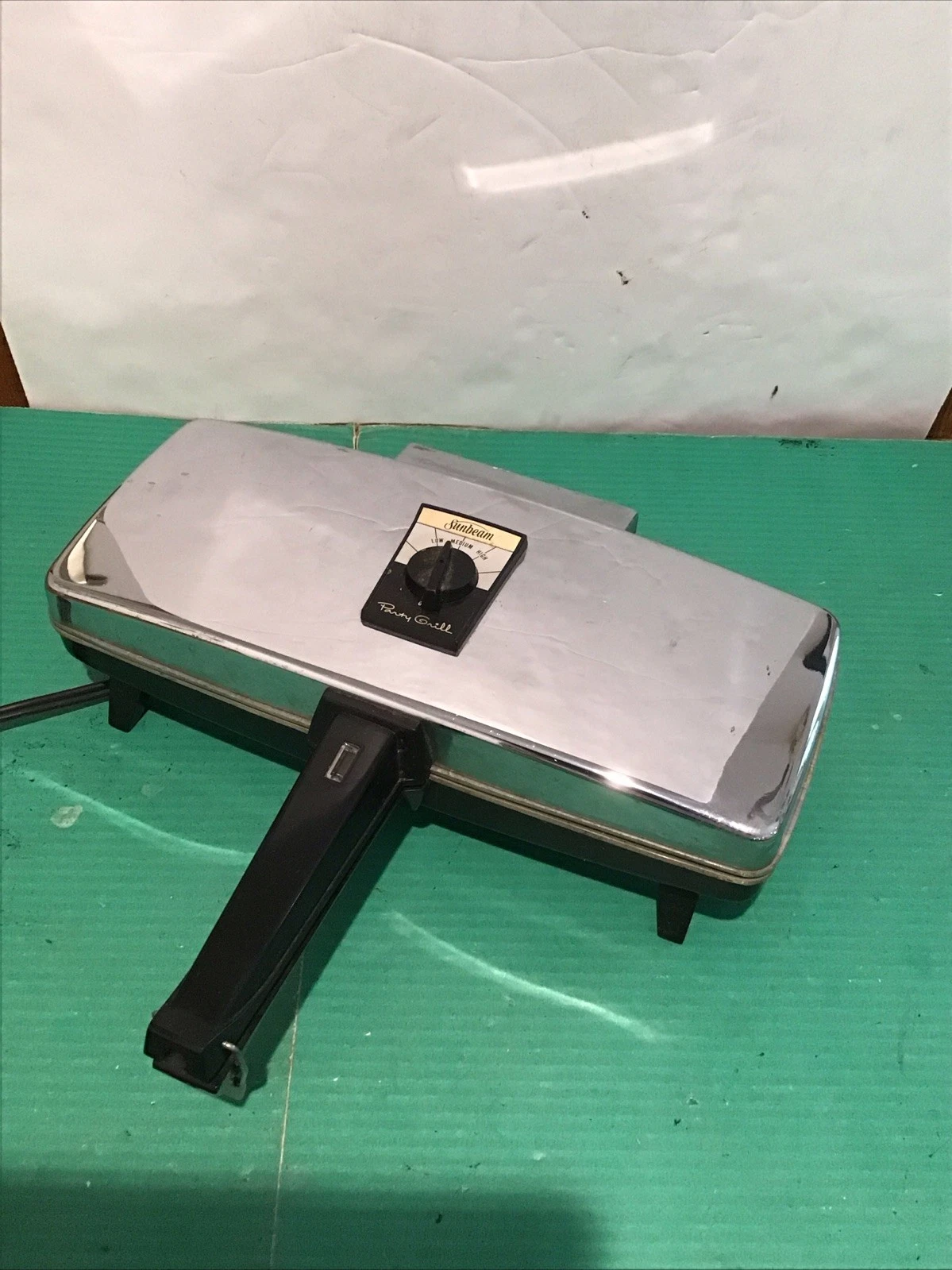 Vintage Sunbeam Party Grill Chrome Sandwich Maker Press Model 870 Electric