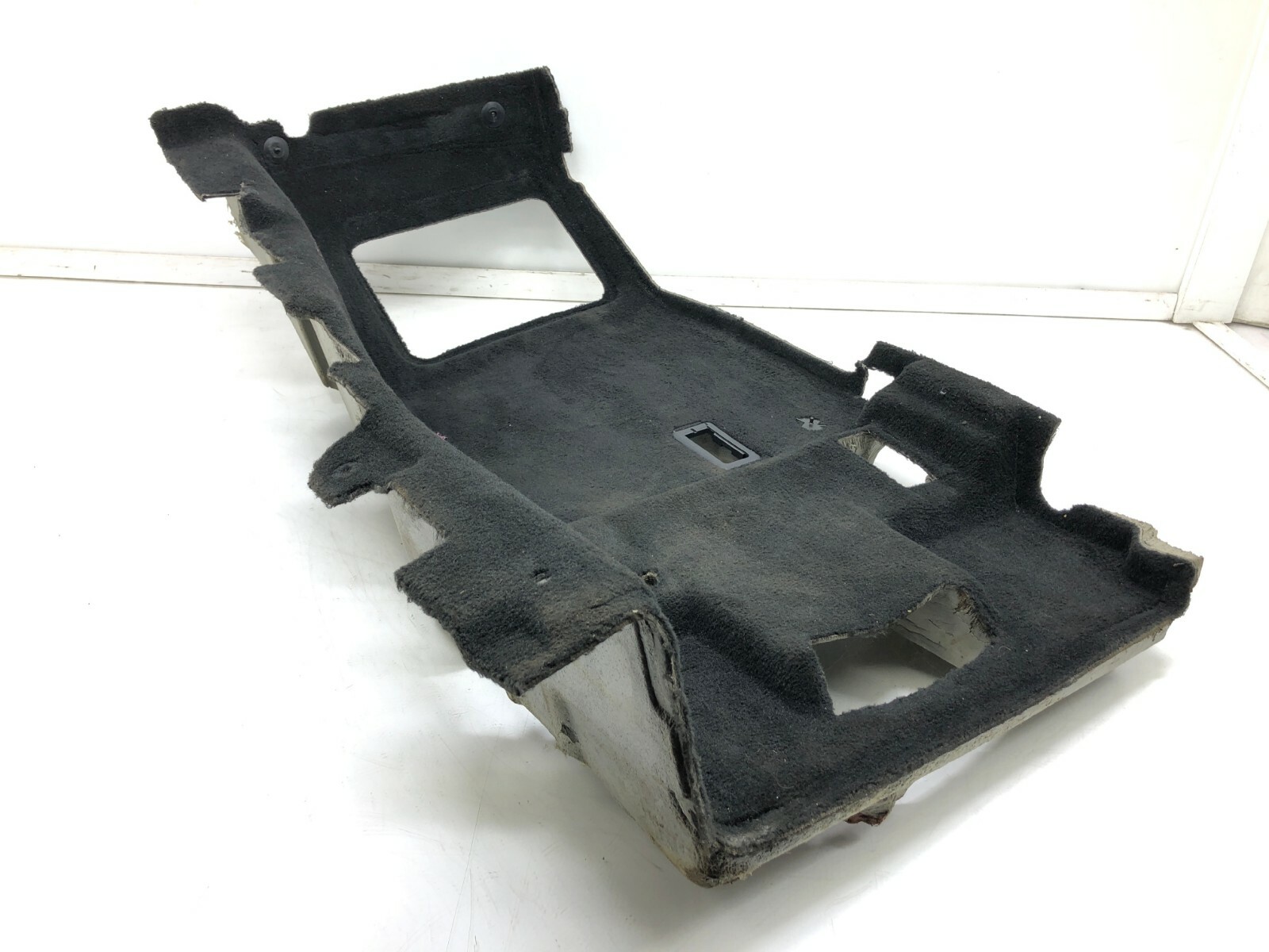 2014-2020 MASERATI QUATTROPORTE RIGHT PASS FRONT FLOOR CARPET COVER LINER OEM.