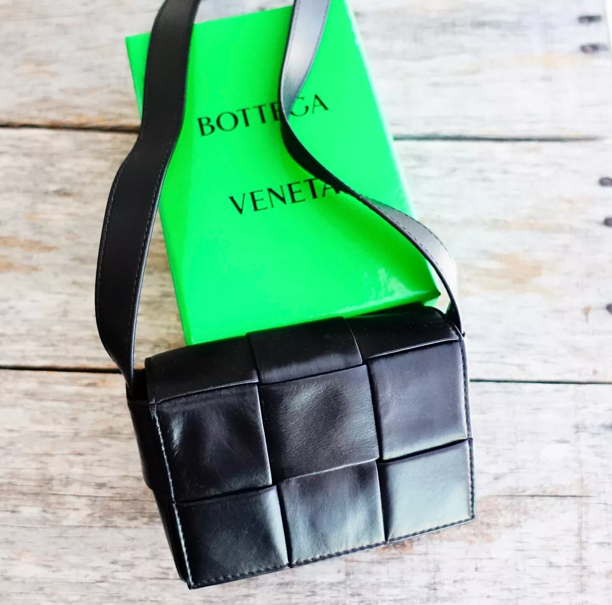 Cassette Small Leather Shoulder Bag in Black - Bottega Veneta