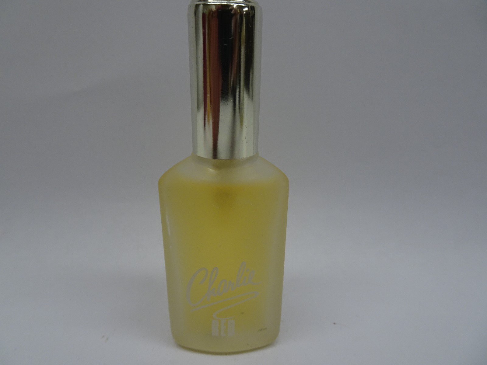 ОРИГИНАЛЬНЫЙ КРАСНЫЙ ОДЕКОЛОН CHARLIE СДЕЛАНО В США ВИНТАЖНЫЙ 05 УНЦИИ 6490₽