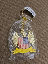 Keychain Keyring Fob Proud to be American Flag Gold Eagle New C77
