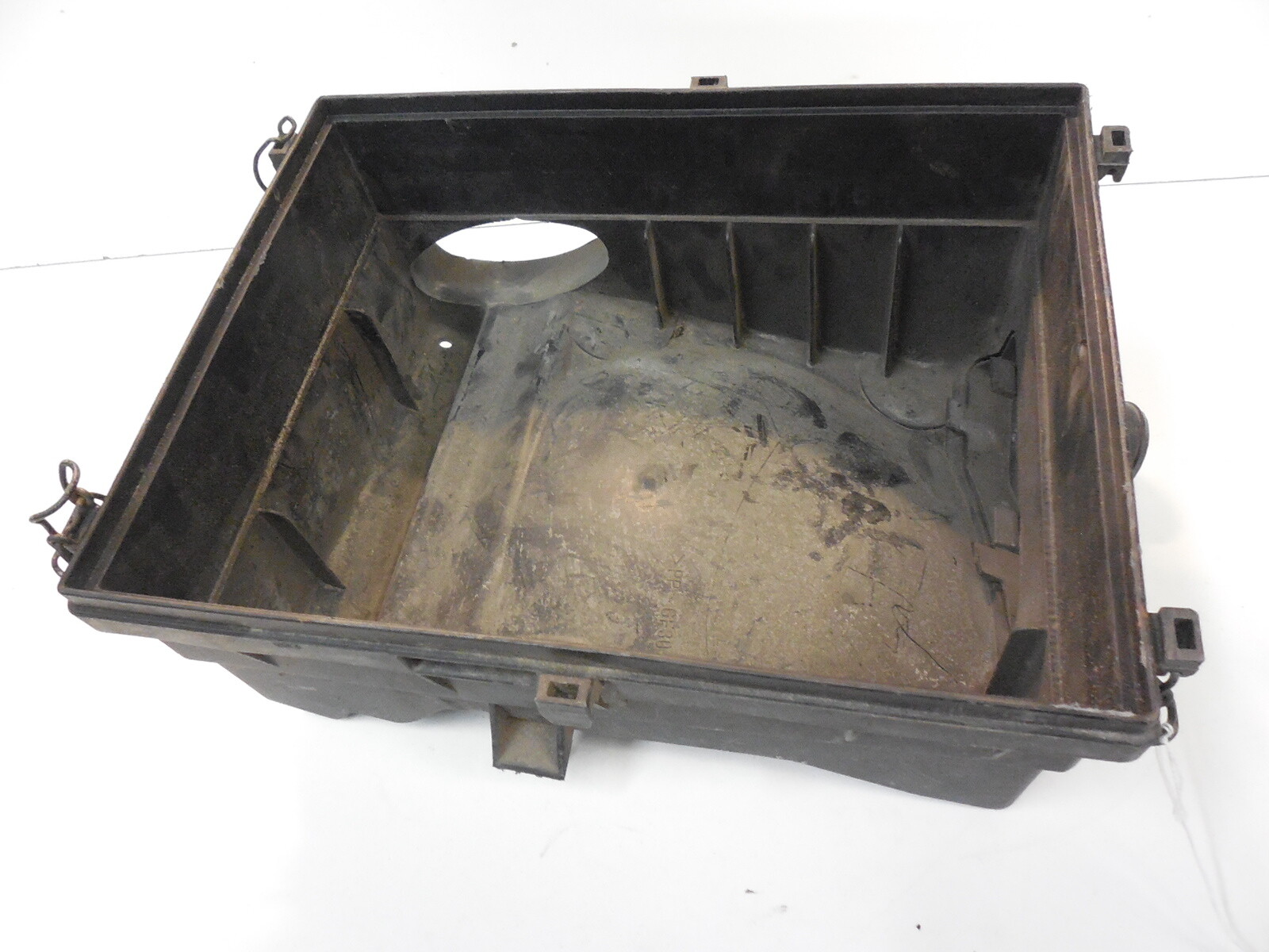 9805 Mercedes W163 ML Class Air Cleaner Box Lower 1635050160 eBay