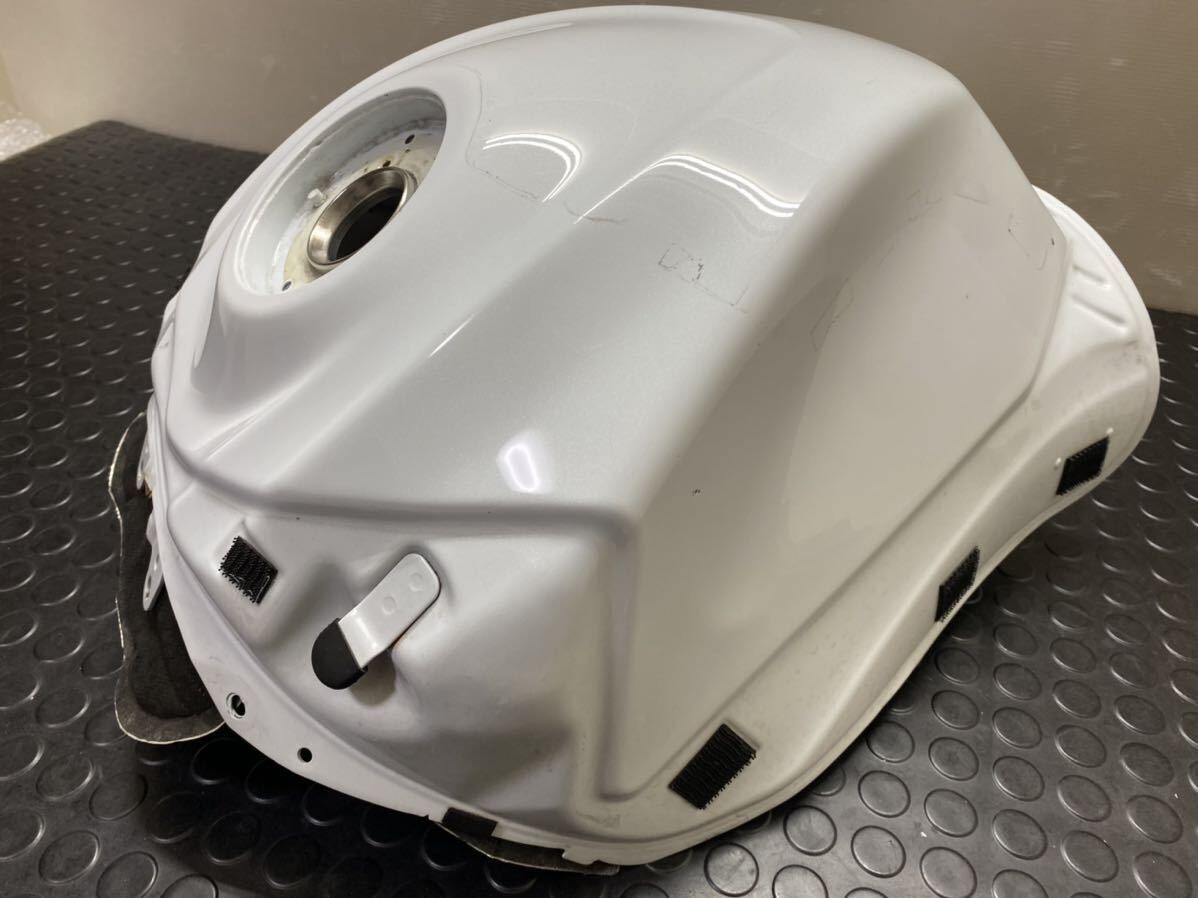 SUZUKI GSXR1000 OEM Gas Fuel Cell Petrol Tank White | eBay