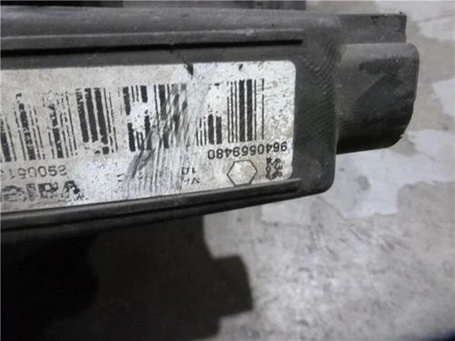 9640559480 Faro Derecho para PEUGEOT 206 * 2000 97391 - Imagen 3 de 4