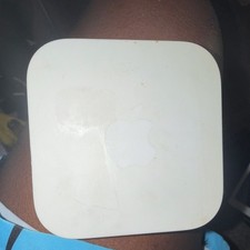 Apple A1392 Airport Express 2nd Gen Dualband 802.11n WiFi Router No Cables