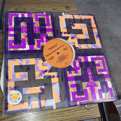 Redhead Kingpin and the FBI 12'' Single. Virgin Promo , Pump it hottie