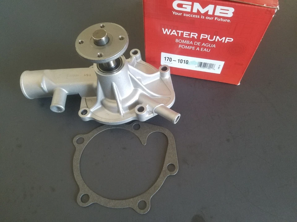 Toyota Corolla 1.6 2TC 71-75 Carina 71-73 NEW GMB Water Pump - Image 2 of 2