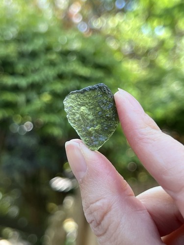 Moldavite Czech Vrábce Genuine Specimen Tektite 13 Carat 2.65g 214 - Picture 9 of 10