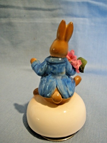 VTG MARGARET TEMPEST "LITTLE GREY RABBIT" 1938~MUSICAL FIGURE~SWAN LAKE~JAPAN - Picture 2 of 4