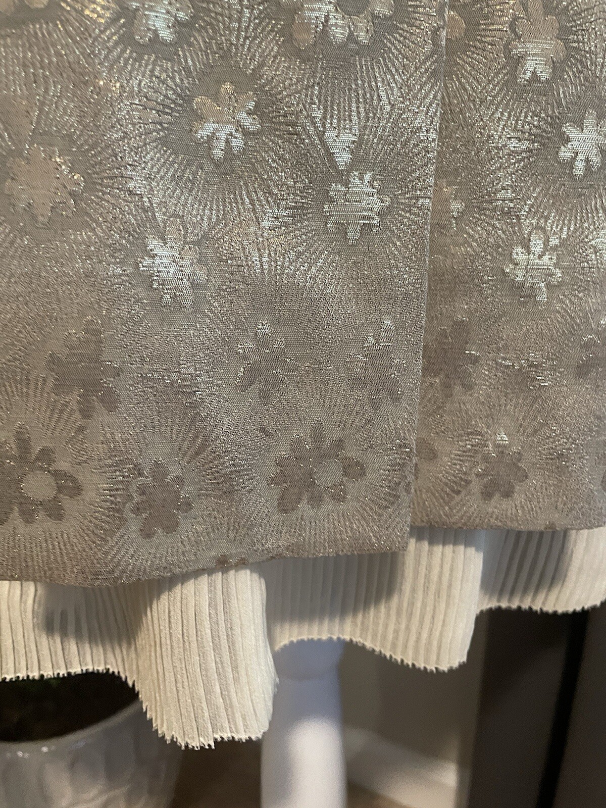 Picture 3 of 12
