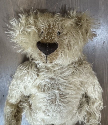 Boassy Bears 15" Chessley Cream Mohair Bear by Gay Talbott Boassy - Picture 9 of 13