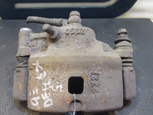 1993 Honda Civic Del Sol S Right Passenger Front Caliper - Picture 3 of 9