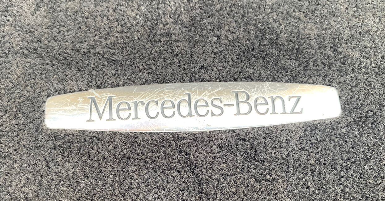 Genuine Mercedes Benz Floor Mats 20102016 W212 E350 E500 E63