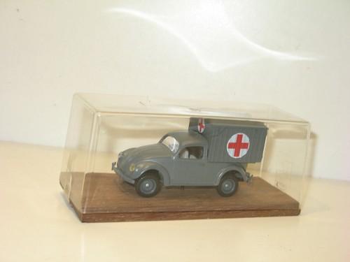 VITESSE, Auto Militare VW Ambulanza 1:43 - Foto 3 di 3