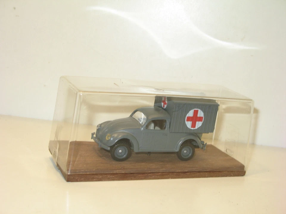 VITESSE, Auto Militare VW Ambulanza 1:43 - Immagine 3 di 3