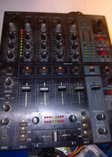 Verkaufe ein Mischpult von Behringer DJX 750