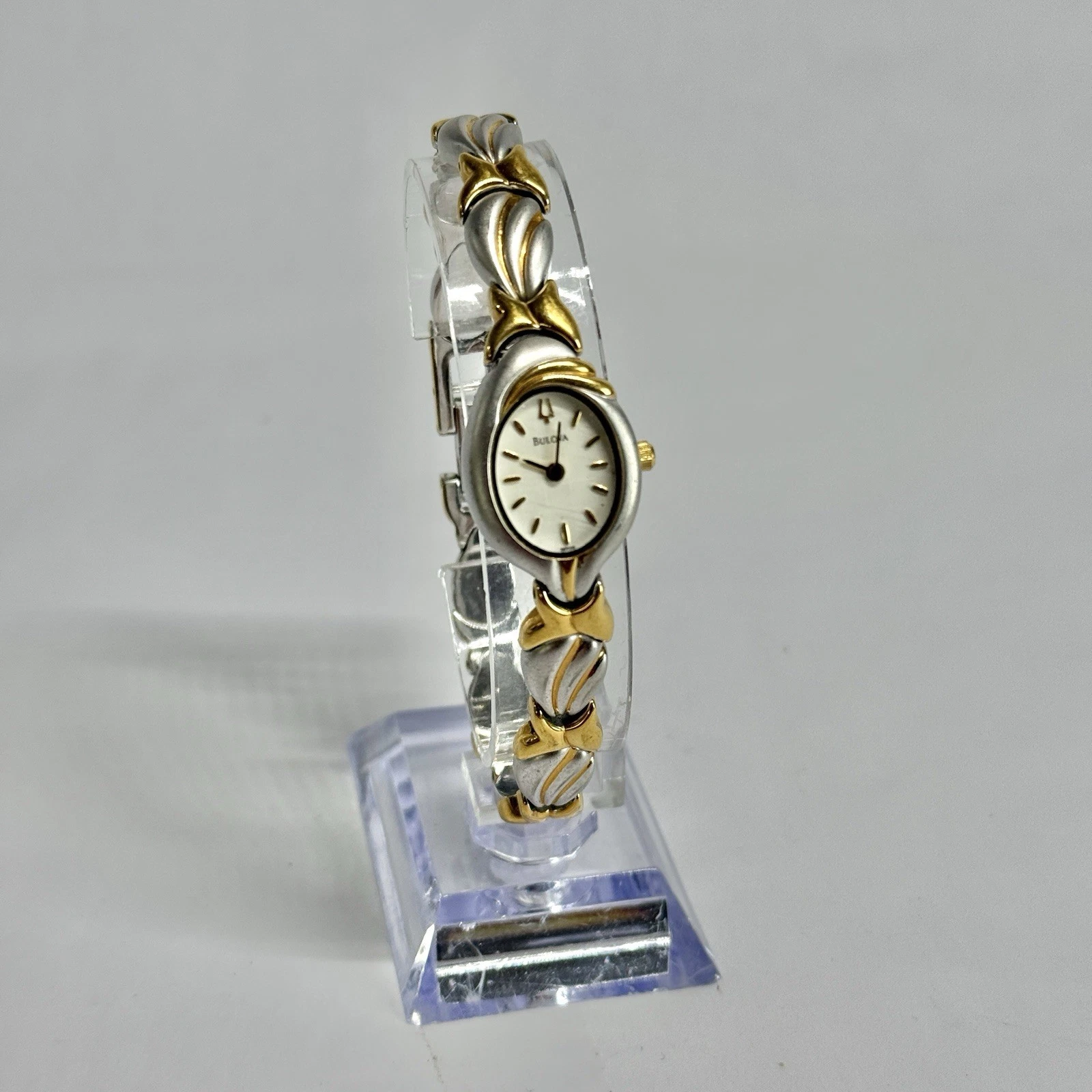 BULOVA Analog Quartz Two Tone Women Vintage Watch W621 *WORKING