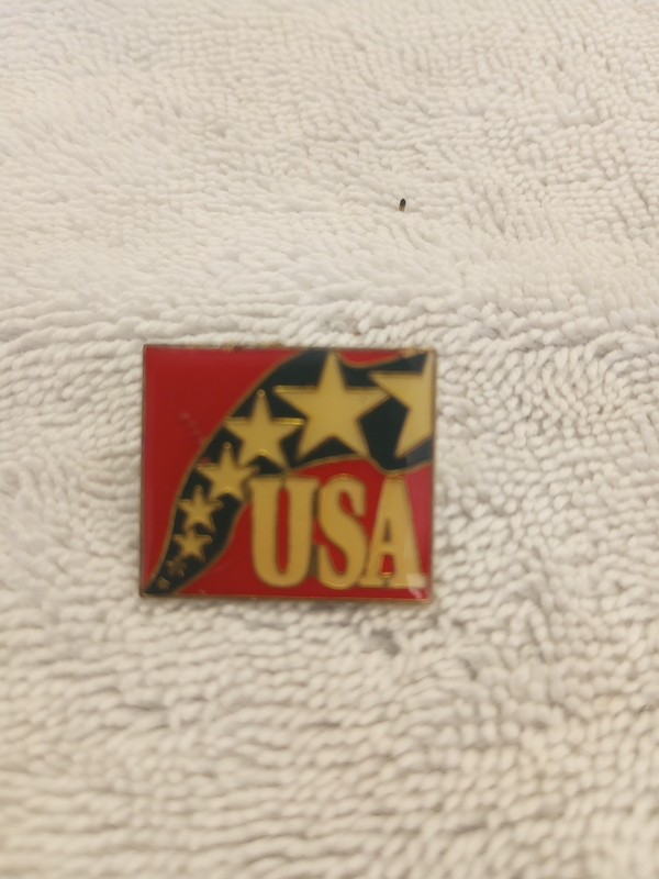 Pre-Owned USA American Patriotic Stars / Flag Hat / Lapel / Tie Tack Pin