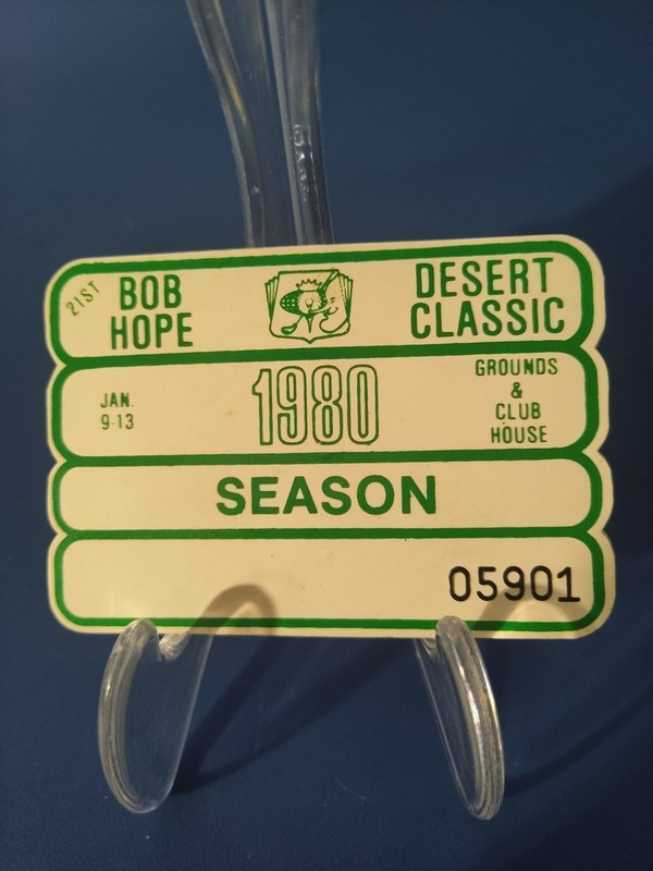 BOB HOPE DESERT CLASSIC early 1980 SEASON PASS/PIN /BADGE