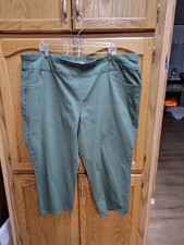 Olive Green Stretch Pull-On Capri's By Woman Within Sz 24. Excellent Condtn