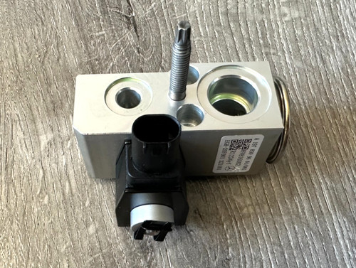 2021-2026 MERCEDES GLS450 GLS580 GLS63 EXPANSION VALVE, 1678309601, GENUINE OEM