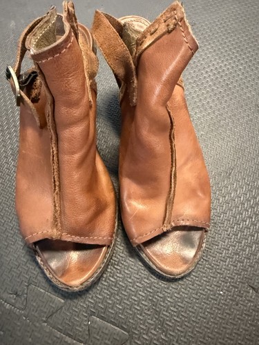 Frye Izzy Artisian Sling Whiskey Leder Absatz Damen 7,5B. Slingback. Braun - Bild 3 von 13