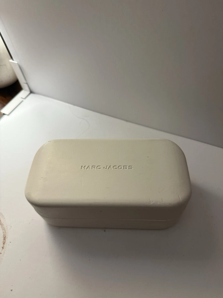 Marc Jacobs White Eyeglass Hard Cases for sale | eBay display picture 3