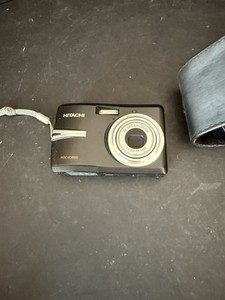 Hitachi HDC-1086E Compact Digital Camera 10.0MP 3x Zoom Black Prop Retro Vintage