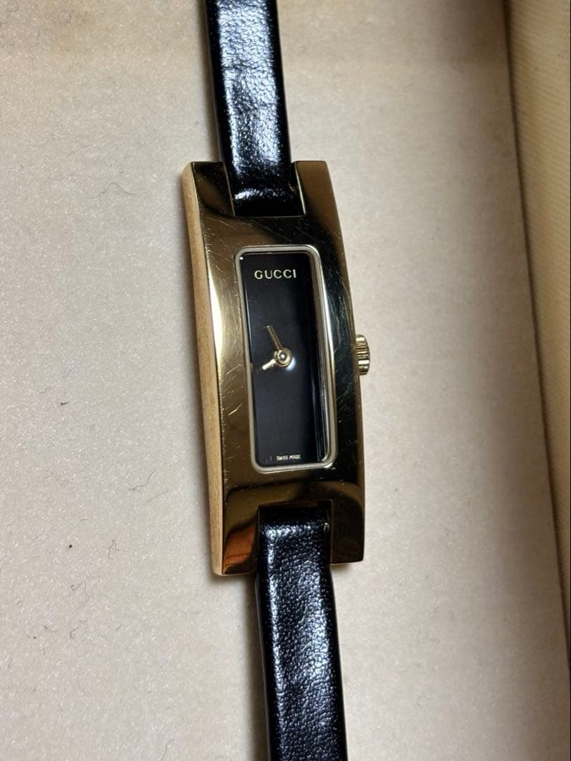 GUCCI Black Leather Watch 3900L Rectangle Gold case Women W 