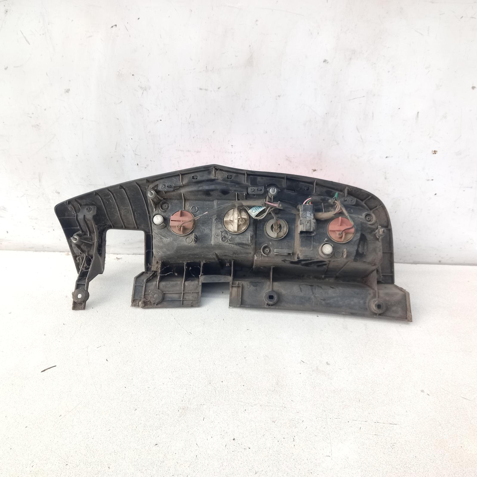 HYUNDAI ILOAD/IMAX LEFT TAILLIGHT BARN DOOR TYPE, TQ, 11/0703/21 07 08