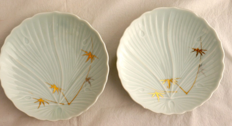 2 Japanese Embossed Flower Form Celadon Porcelain Sushi Dishes, Gold