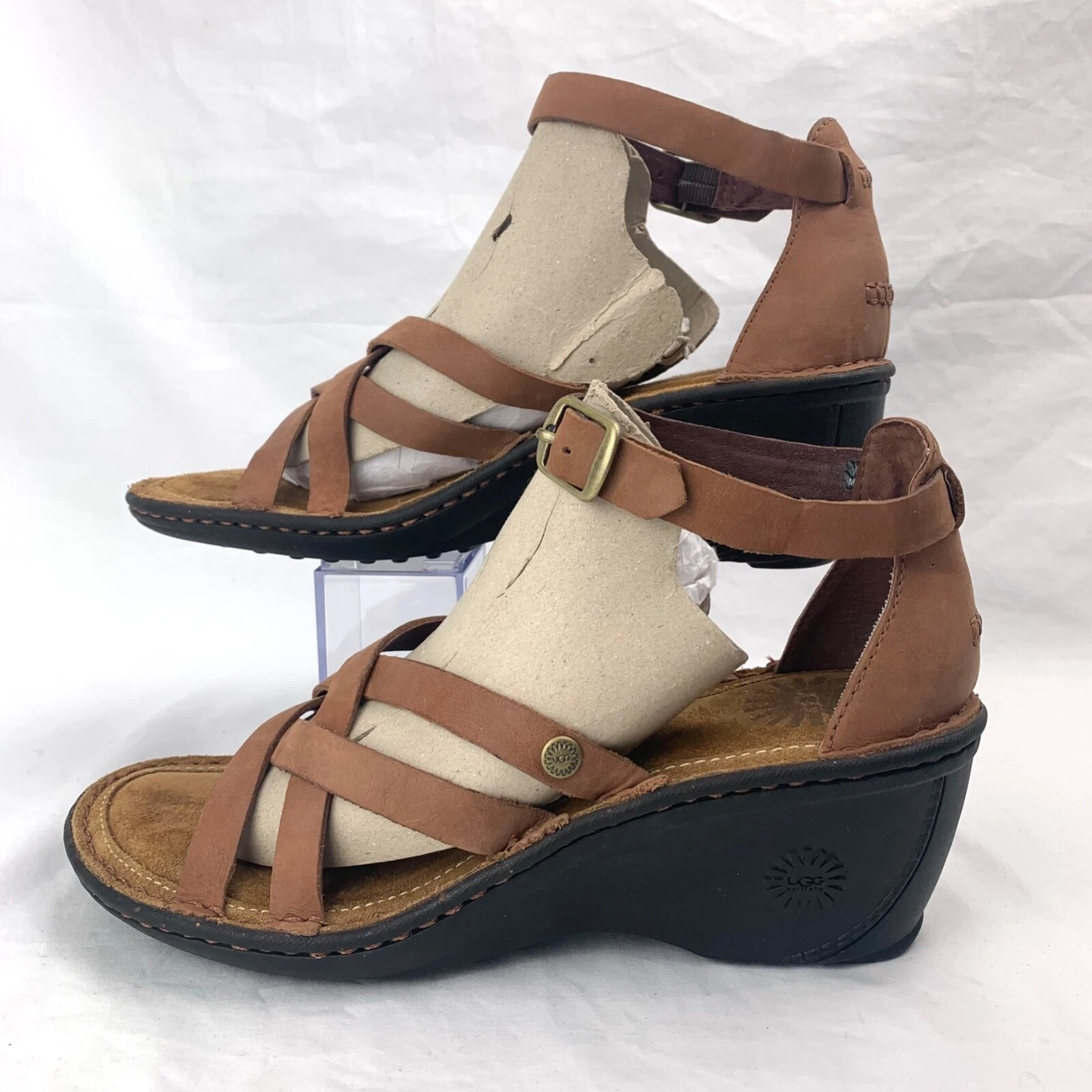 Sandali UGG donna Lalima taglia 8 marroni zeppa fibbia alla caviglia cinturino scarpe pelle