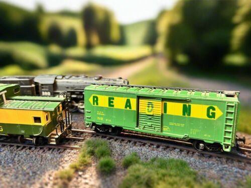 Rivarossi, 102 Locomotive, Reading Railroad Train Set, HO Scale - Picture 8 of 15