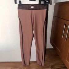 alo airlift high waist 7/8 line up Leggings Chestnut Size XS 