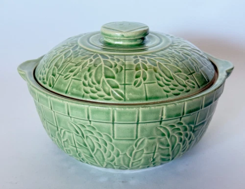 Antique McCoy Pottery Green Stoneware Covered Casserole Leaves Ferns PRISTINE