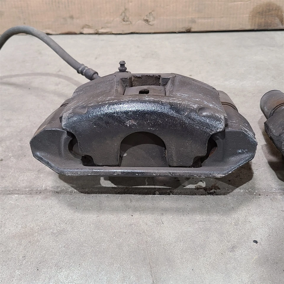 94-98 Ford Mustang Front Brake Calipers Lh Rh Set Aa7414 - Image 3 of 4