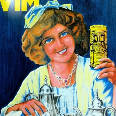 VIM Putzmittel Altes Blechplakat um 1965 Dienstmädchen mit dem Tafelsilber GROß