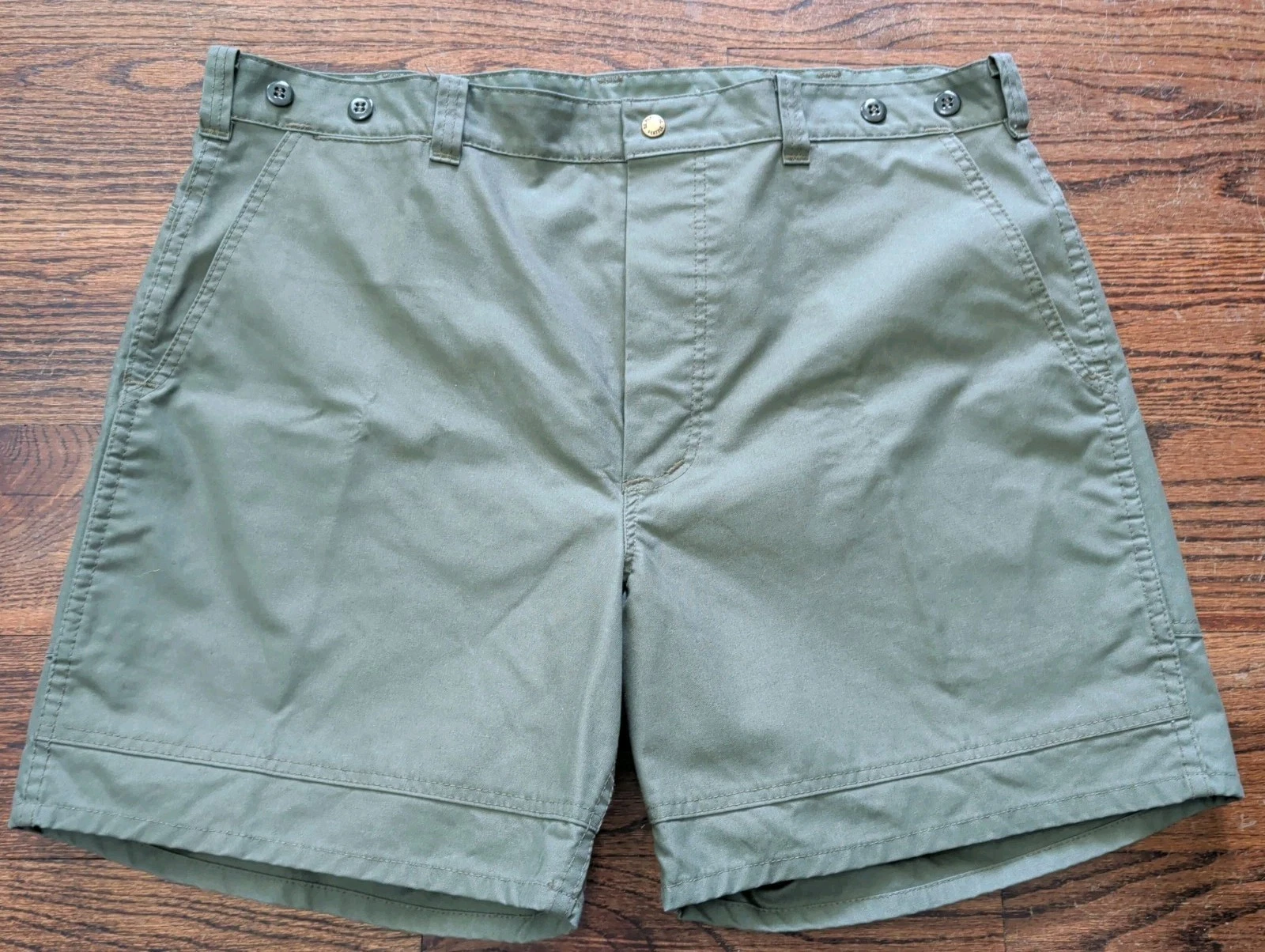 Filson Olive Green Shelter Cloth Shorts Hiking Fishing 7" Inseam Style 576 Sz 42