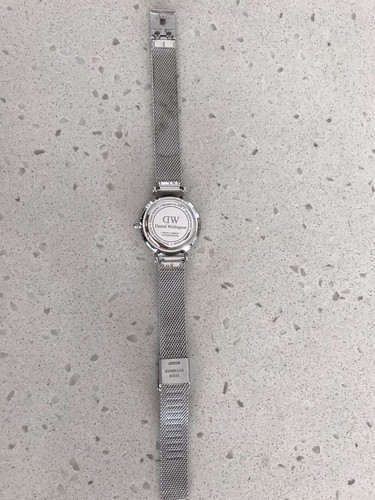 Daniel Wellington Petite Women’s Silver & Black Watch - Picture 4 of 5
