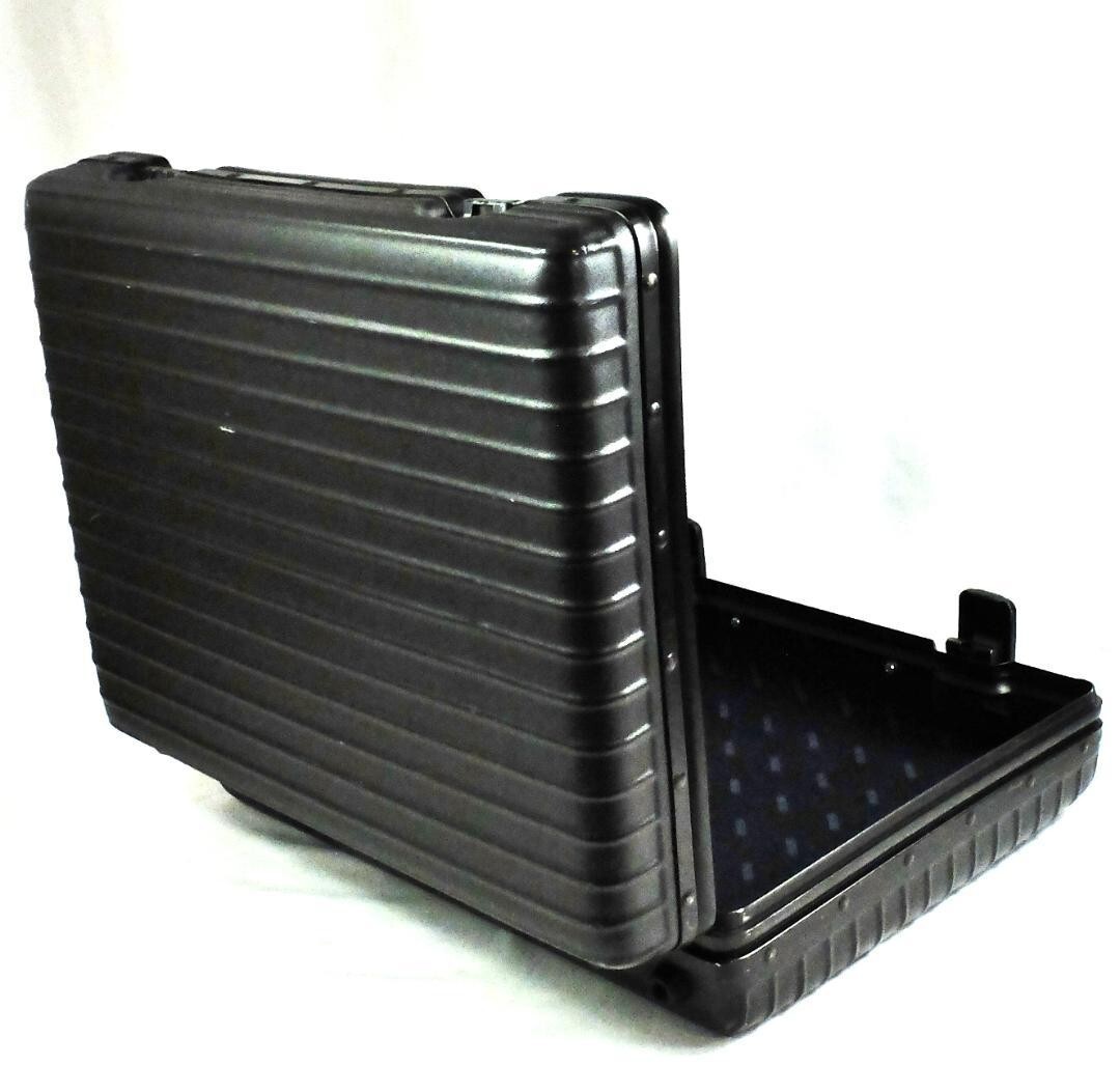 リモワ　848.12『SAMBA』アタッシェ　23L　BK リモワ 848.12『SAMBA』アタッシェ 23L BK Rimowa Black SAMBA