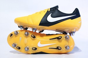 nike ctr360 maestri iii